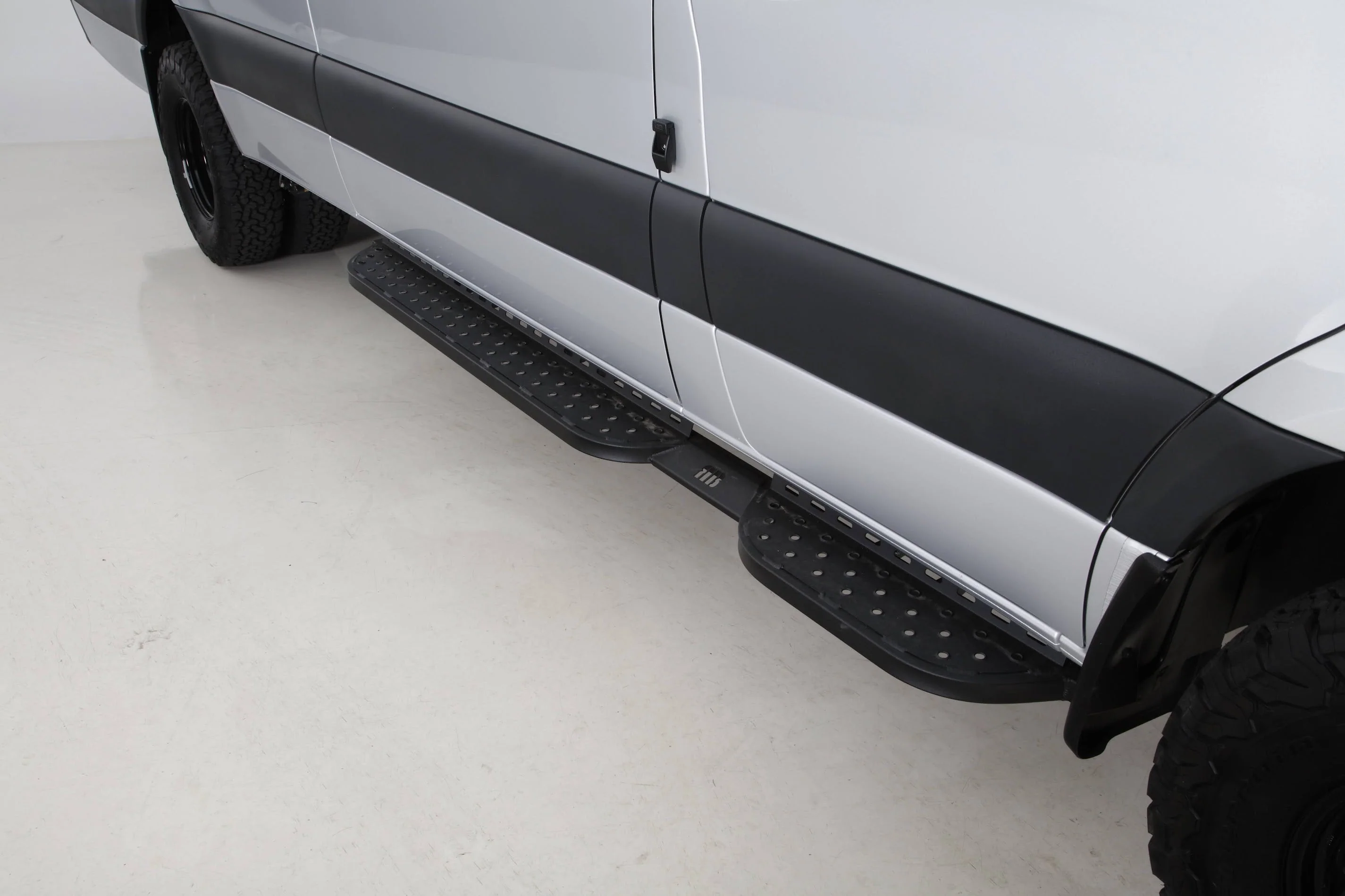 RB Components 2007+ Sprinter Van Side Steps DSL, PSL - Image 7