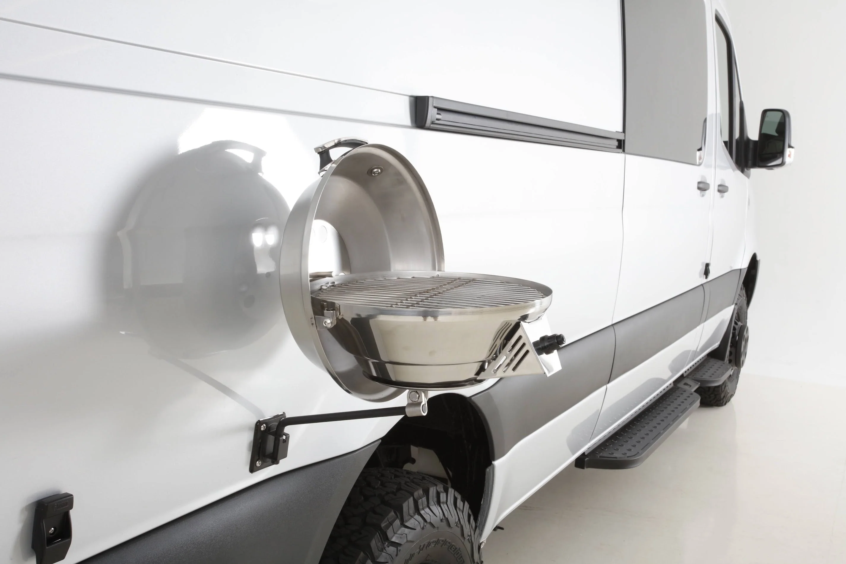 RB Components 2007+ Sprinter Van Side Steps DSL, PSL - Image 8