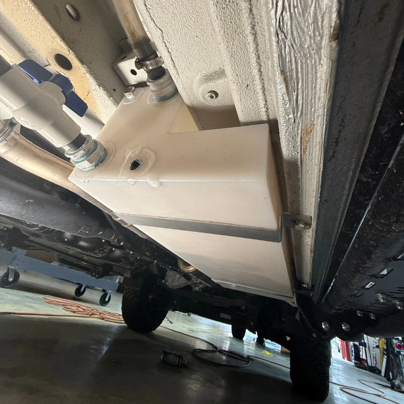 Northwest Conversions 11 Gallon Mercedes Sprinter Passenger Side Undercarriage Water Tank - Image 12