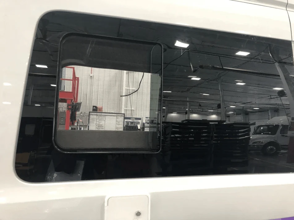 AM Auto Ford 2015+ Transit Passenger Side Rear Quarter Half-Slider Screened Window 148"WB EXT (FT14-R3XL-HSS P)