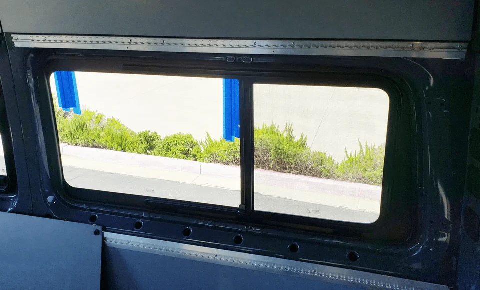 AM Auto Mercedes Sprinter (2007+) Passenger Rear Quarter Screened Half-Slider Window 144″WB (MS06-RS2M-HSS P) - Image 7