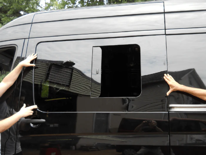 AM Auto Mercedes Sprinter 2019+ Driver Side Forward Half-Slider Window (MS06-L1-HSS P) - Image 7