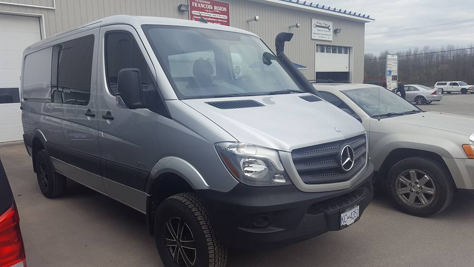 AM Auto Mercedes Sprinter Passenger Side Sliding Door Half-Slider Window (MS06-R1-HSS P) - Image 6