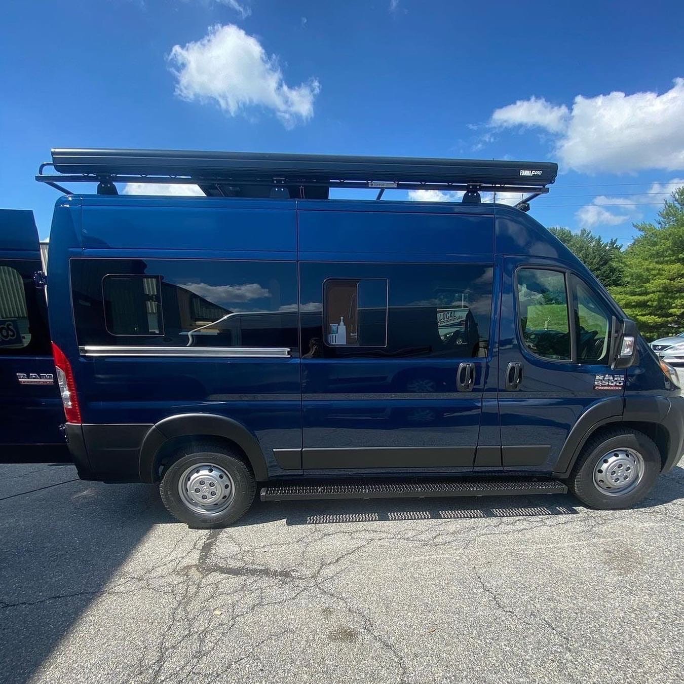 AM Auto Ram ProMaster Passenger Side Rear Quarter Screened Half-Slider Window 136”WB (PB07-RS2M-HSS P)