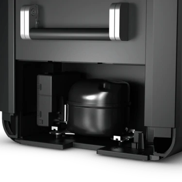 Dometic CFX3 45 Powered Cooler (67-Can, AC/DC) - Image 9