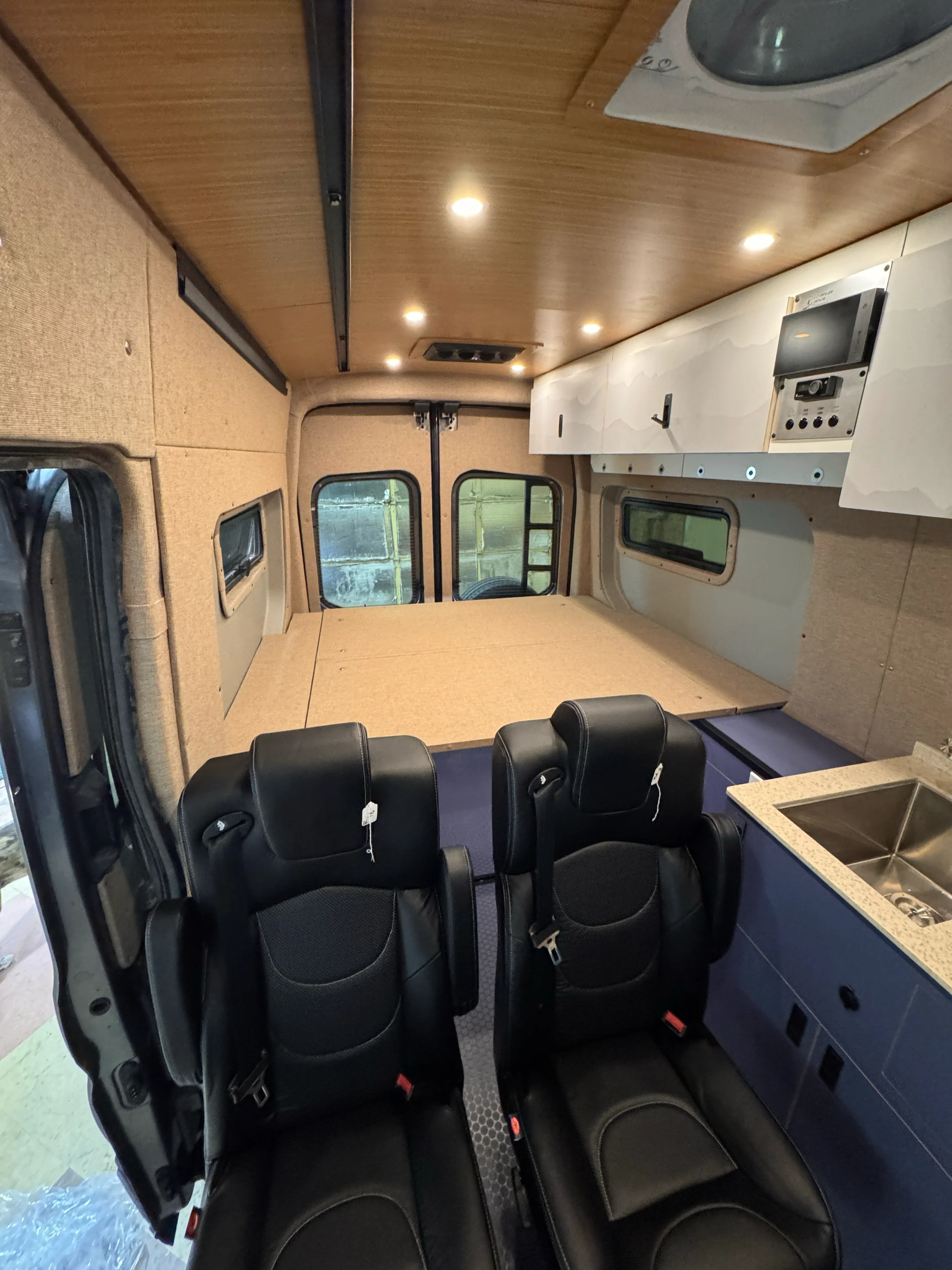 GoCode 2015+ Ford Transit 148"/148" EXT Innie Sleeper - Driver Side - Image 6