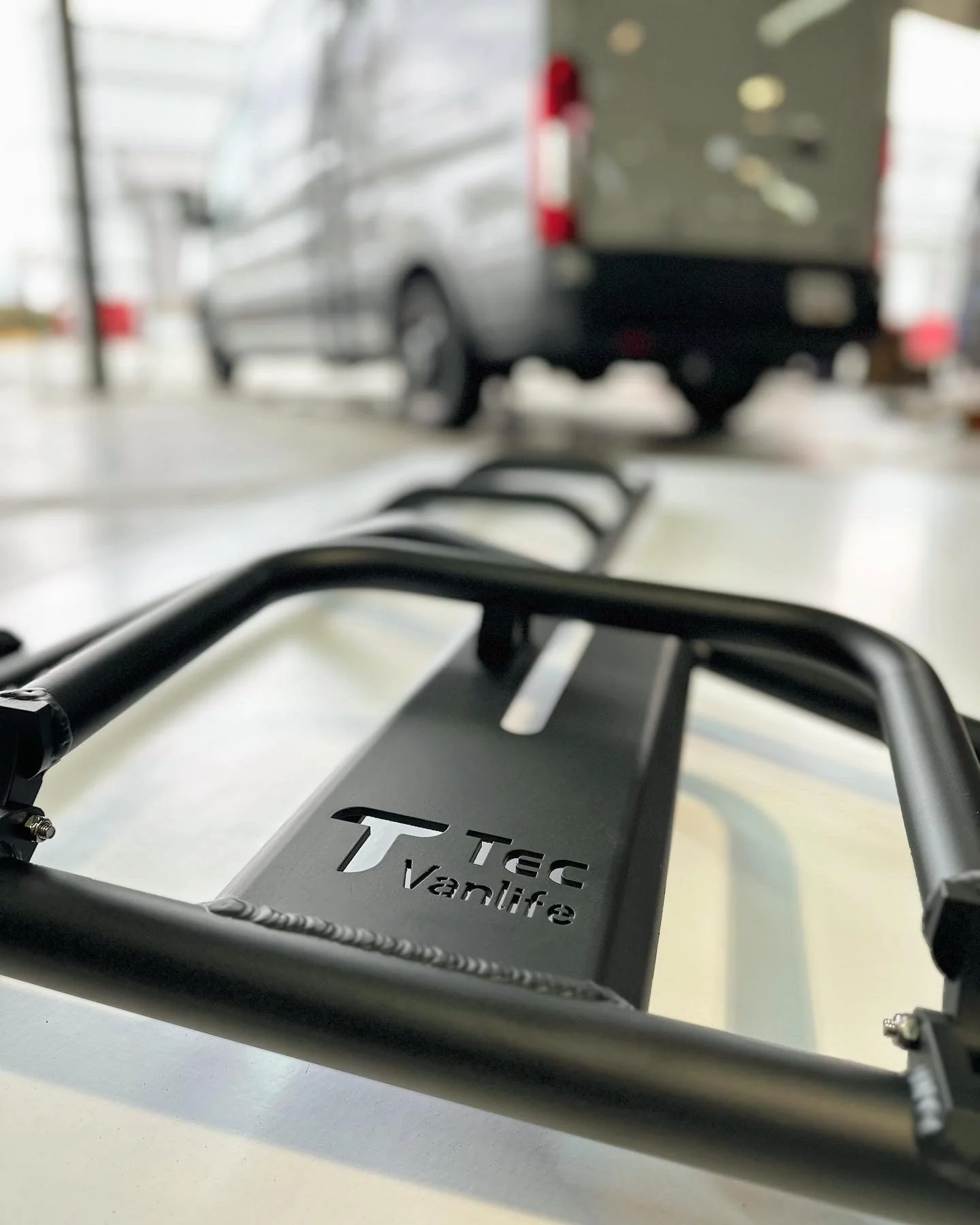 Tec Vanlife 2015+ Ford Transit Two-in-one ladder and tire carrier - Aluminum - Image 7