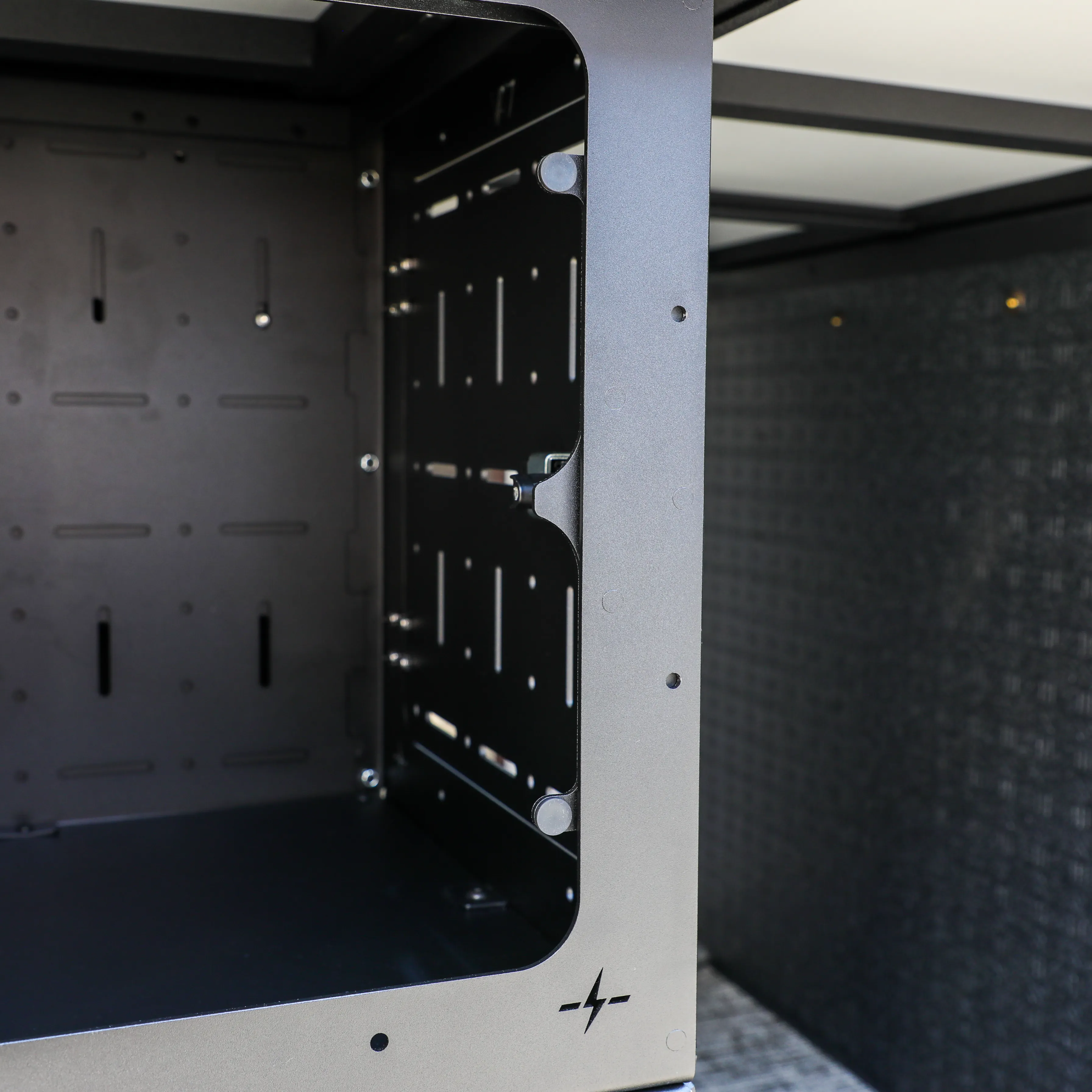 Canyon Adventure Vans GSS PRO - Garage Storage System For The Storyteller Mode - Image 10