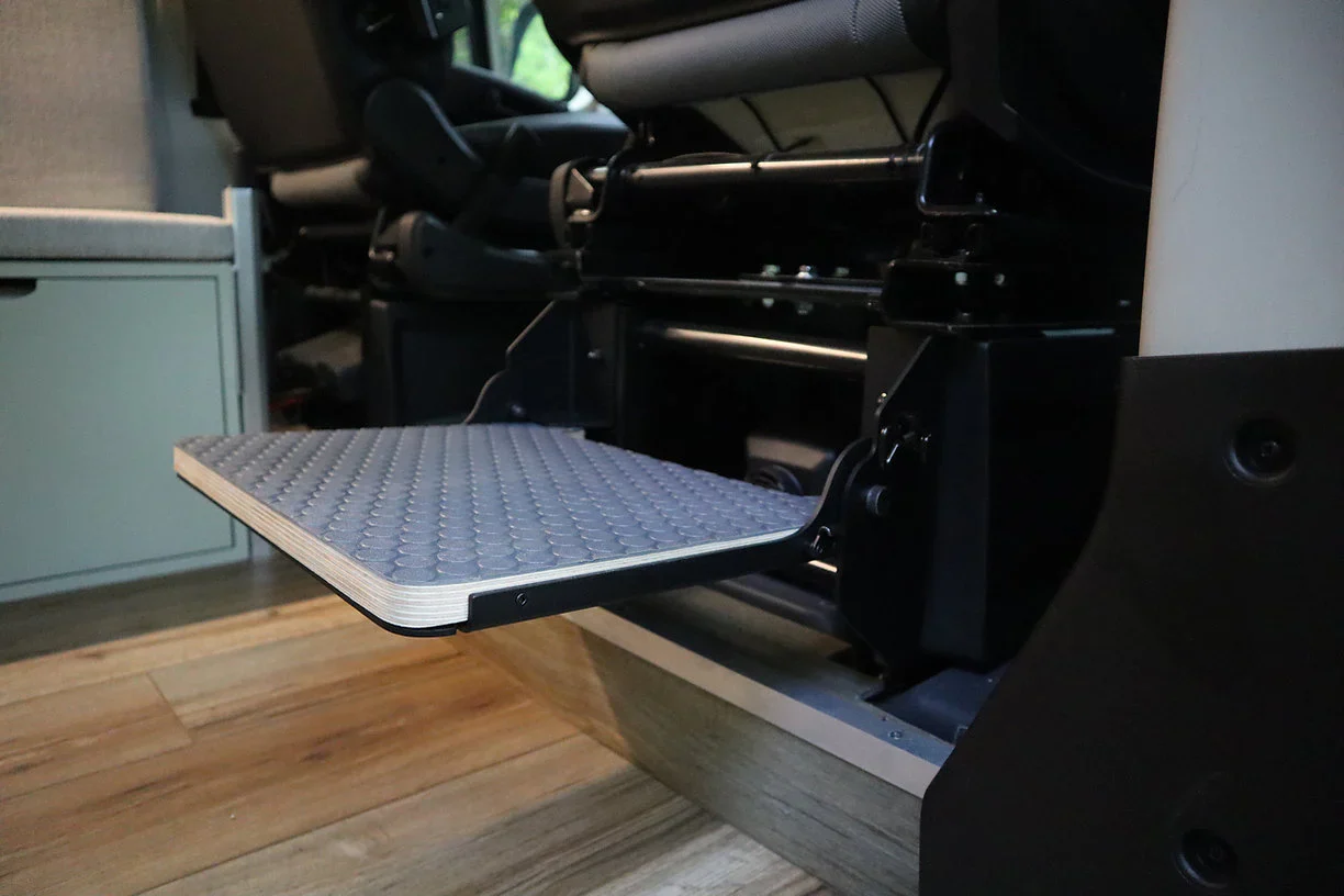 Hangout Footrest Ram ProMaster (2014-2022) - Image 2