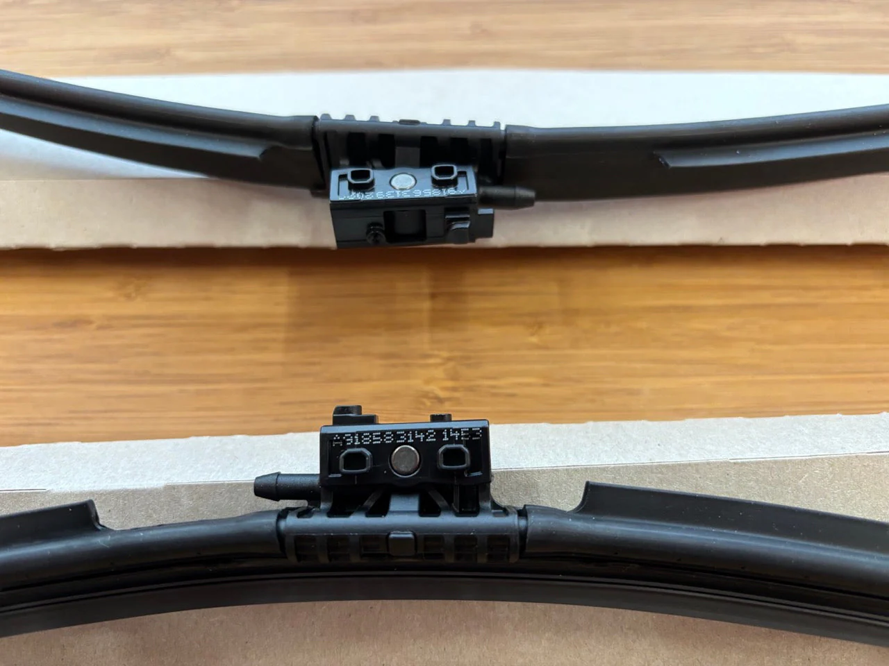 Terrawagen LHD Fluid-Integrated Wiper Blade Pair Sprinter 907 - Image 2