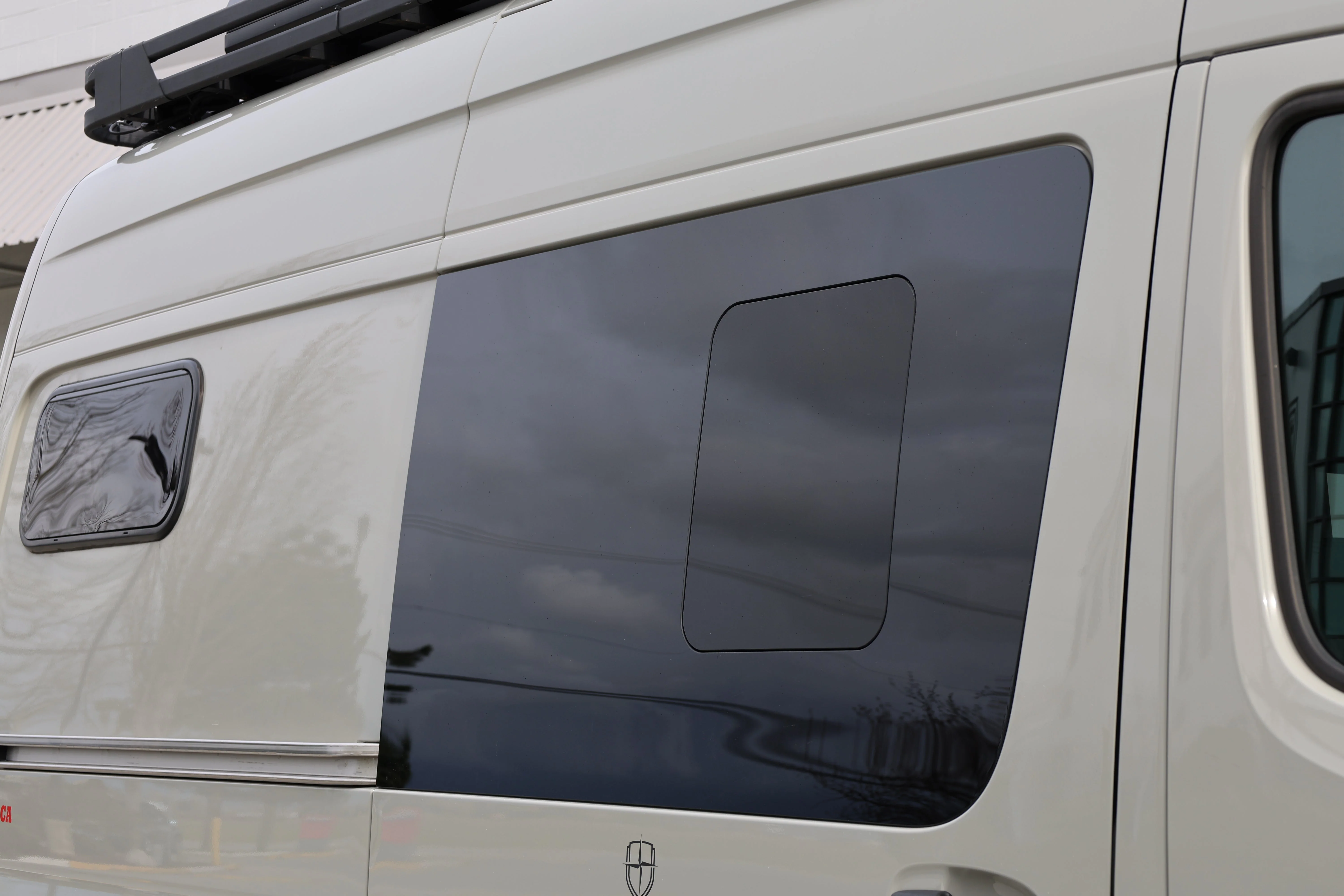 Tec Vanlife 2007+ Mercedes Sprinter OEM Style Half-Slider Window - Image 9