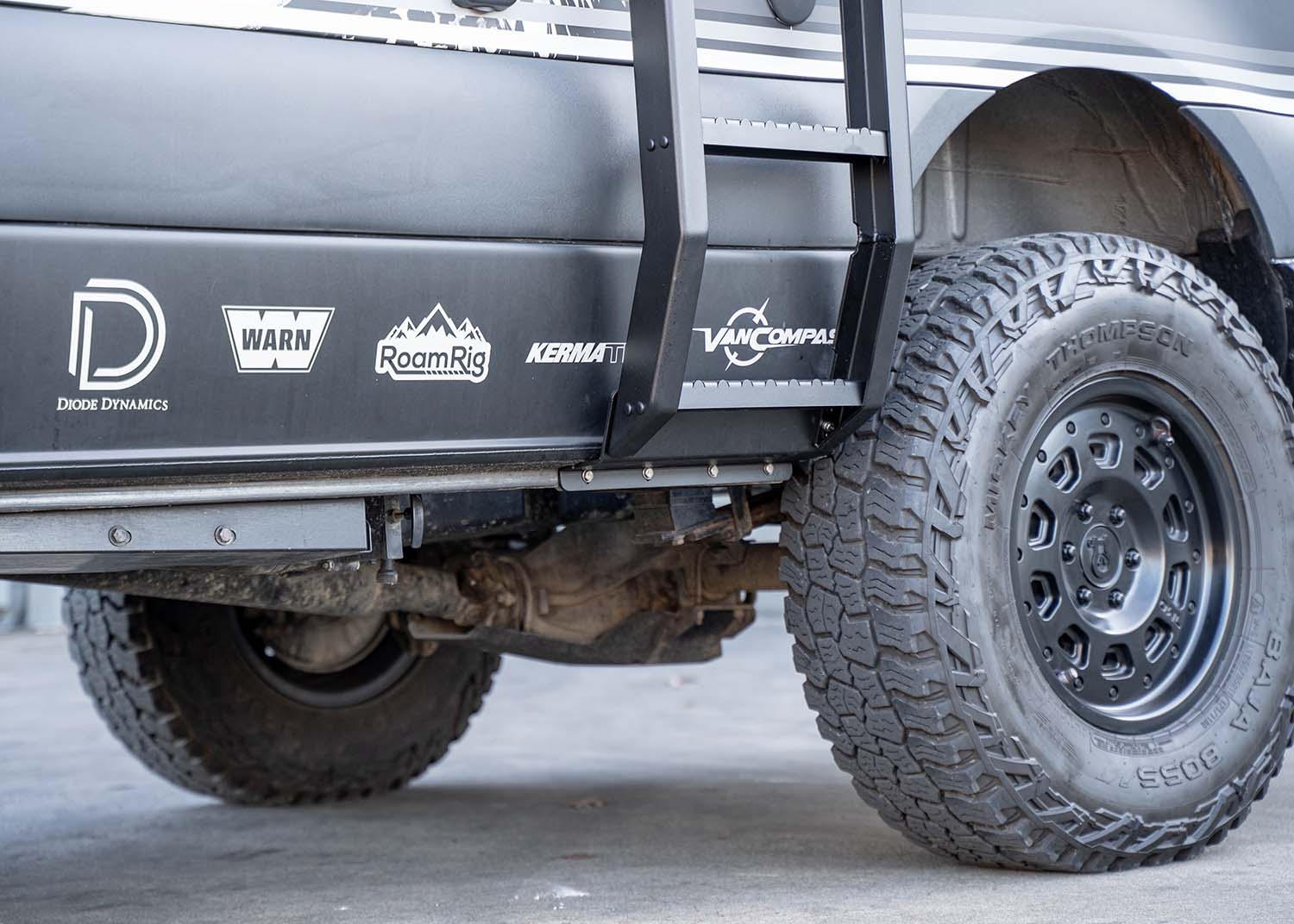 ROAMBUILT 2007+ Mercedes Sprinter Flatpack Ladder - Image 4