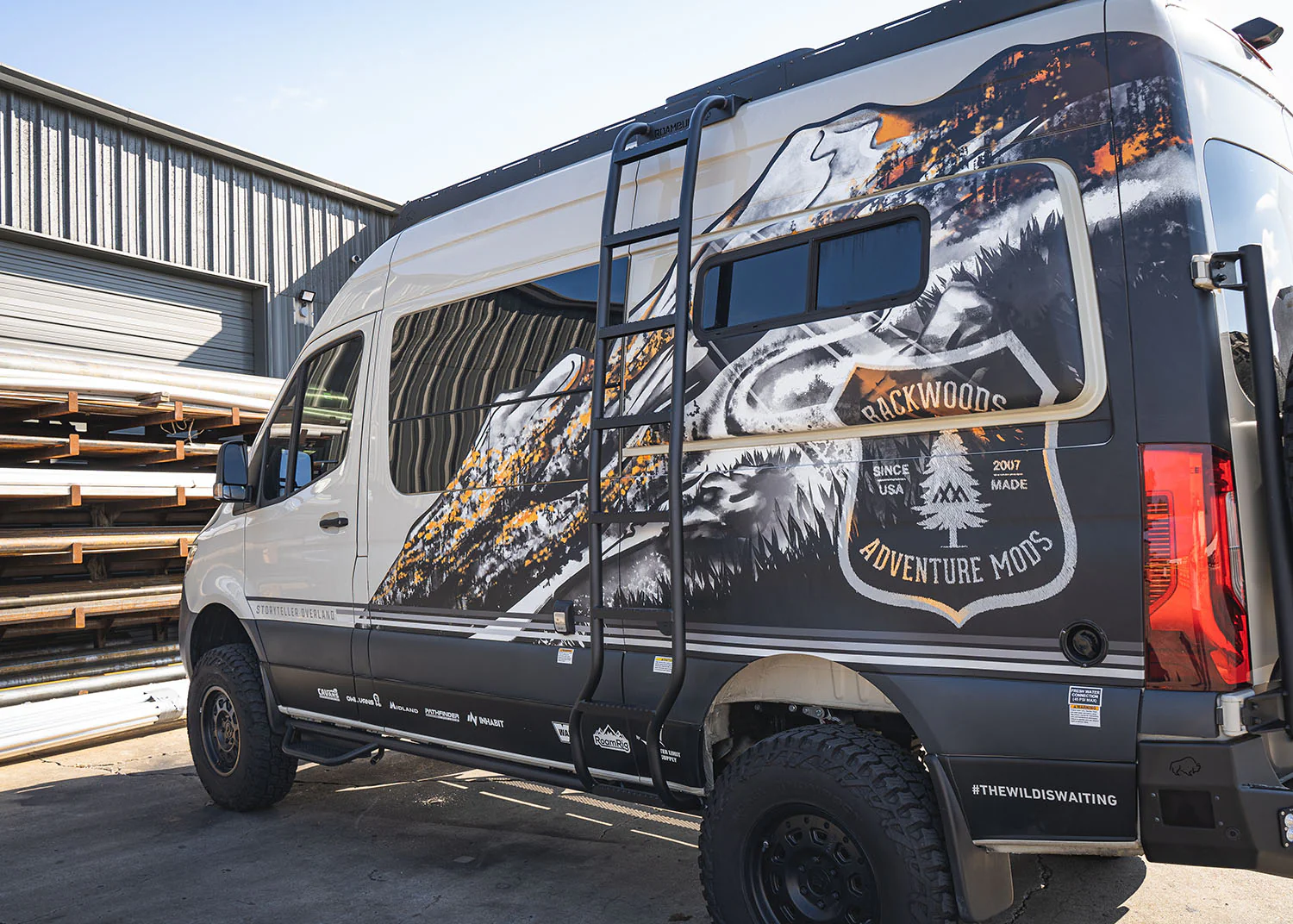 ROAMBUILT 2007+ Mercedes Sprinter Chicane Side Ladder - Image 2
