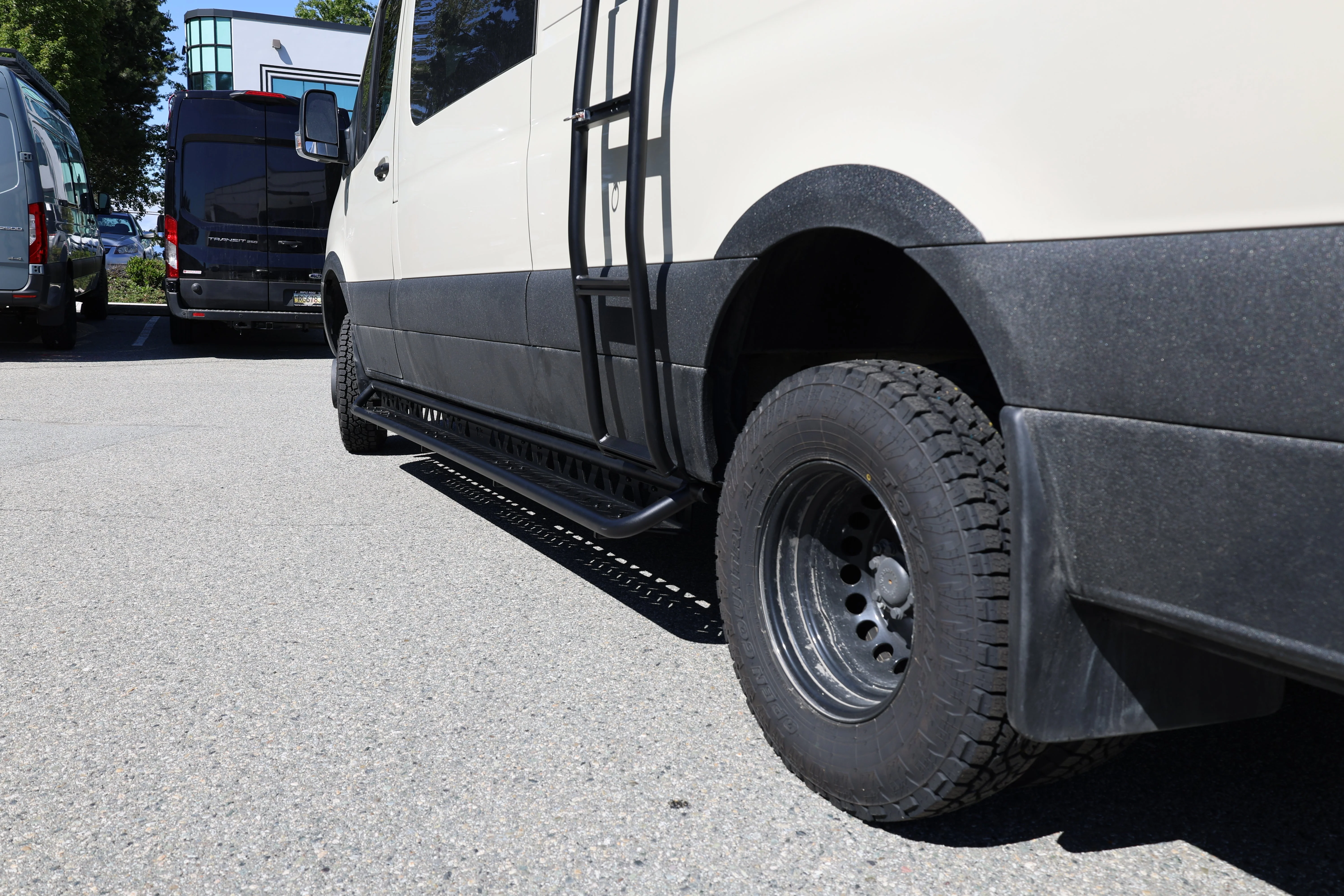 Sprinter Aluminum Running Boards With Drop-Down - Image 7