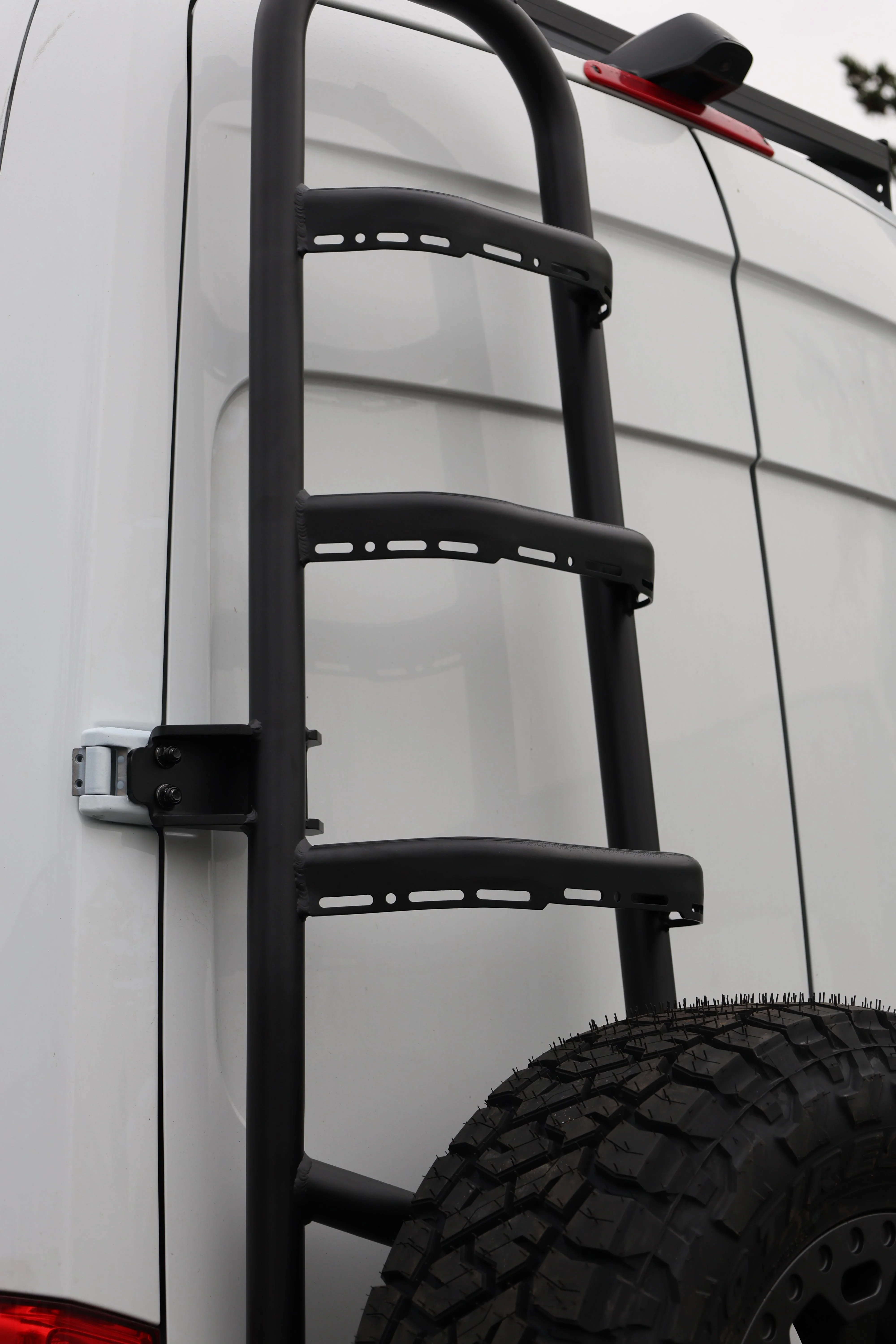 Tec Vanlife 2019+ Mercedes Sprinter Ladder/Tire Carrier - Image 6
