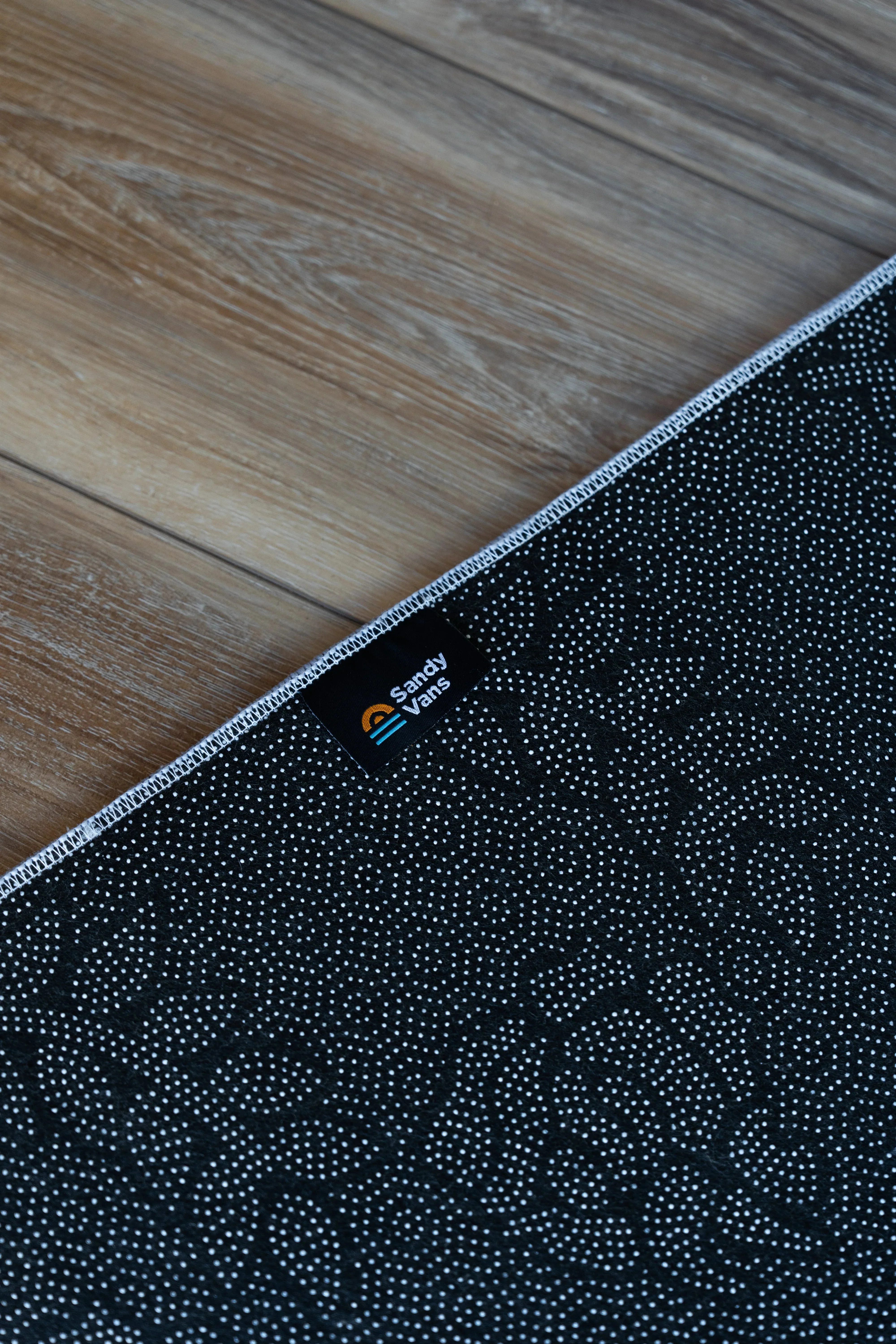 Sandy Vans L-Shaped Mercedes Sprinter Van Rug - Image 8
