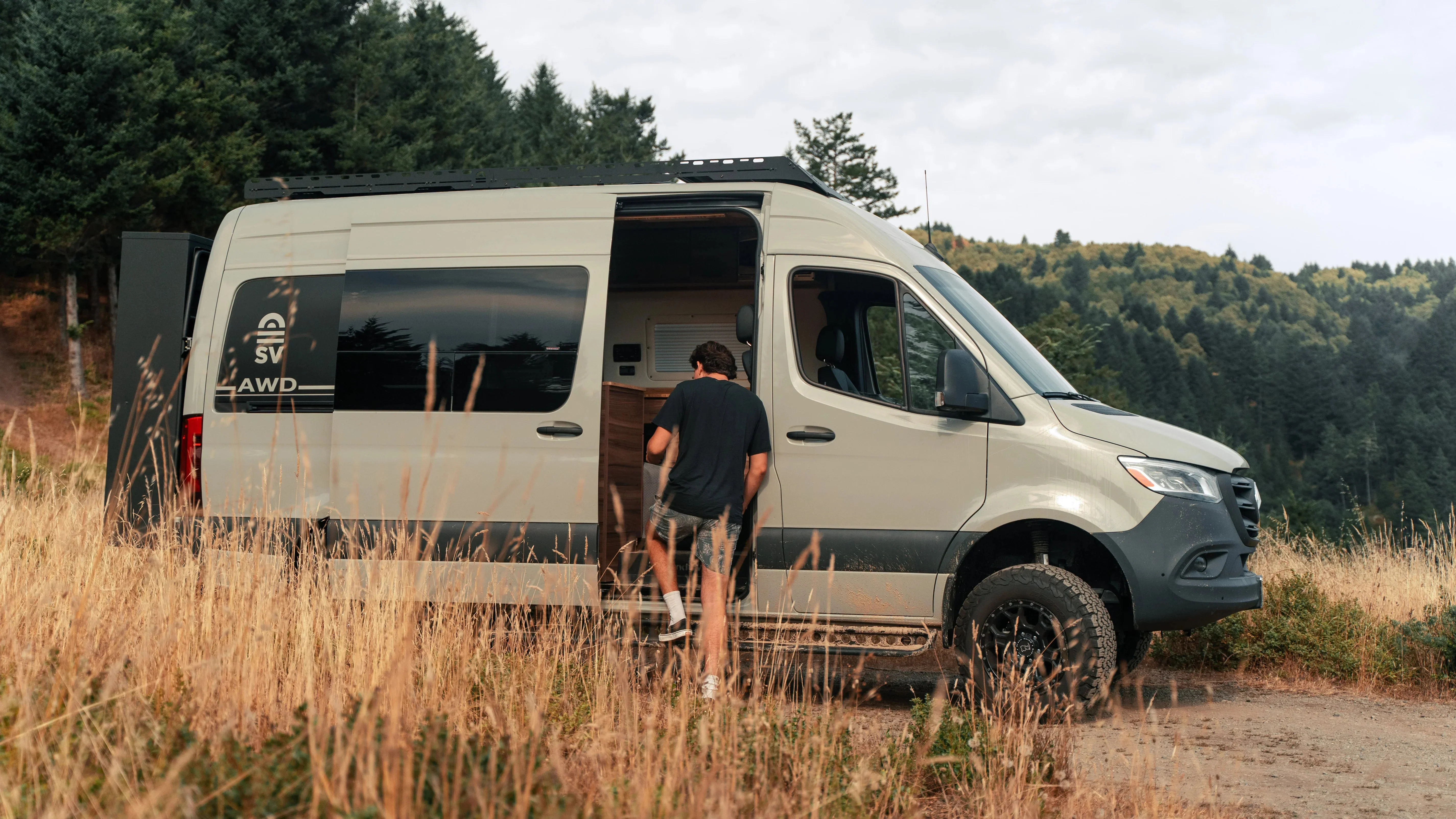 Sandy Vans Mercedes Sprinter Side Steps - Image 15