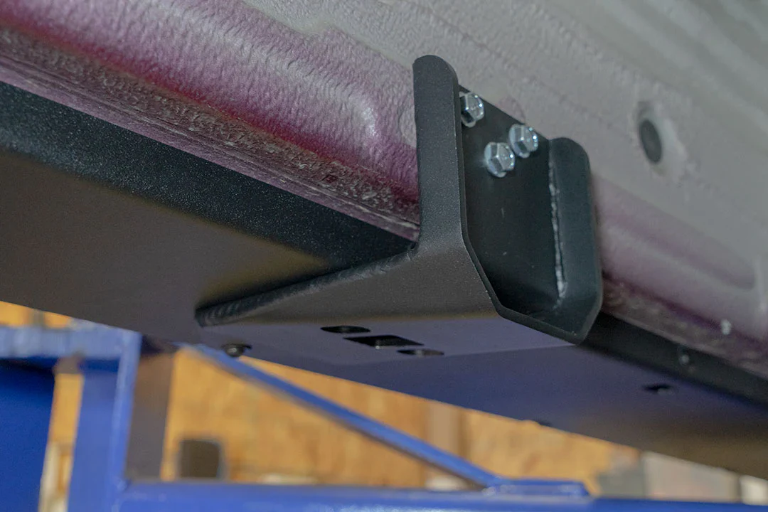 Van Compass 2015-2022 Mercedes Sprinter 144" - 4X4 Rocker Guards - Image 9