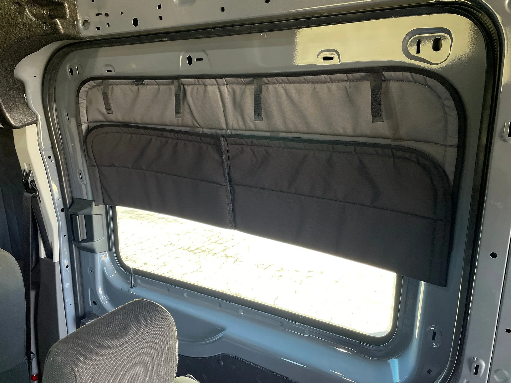VanEssential Ford Transit Sliding Door Window Cover - Image 9