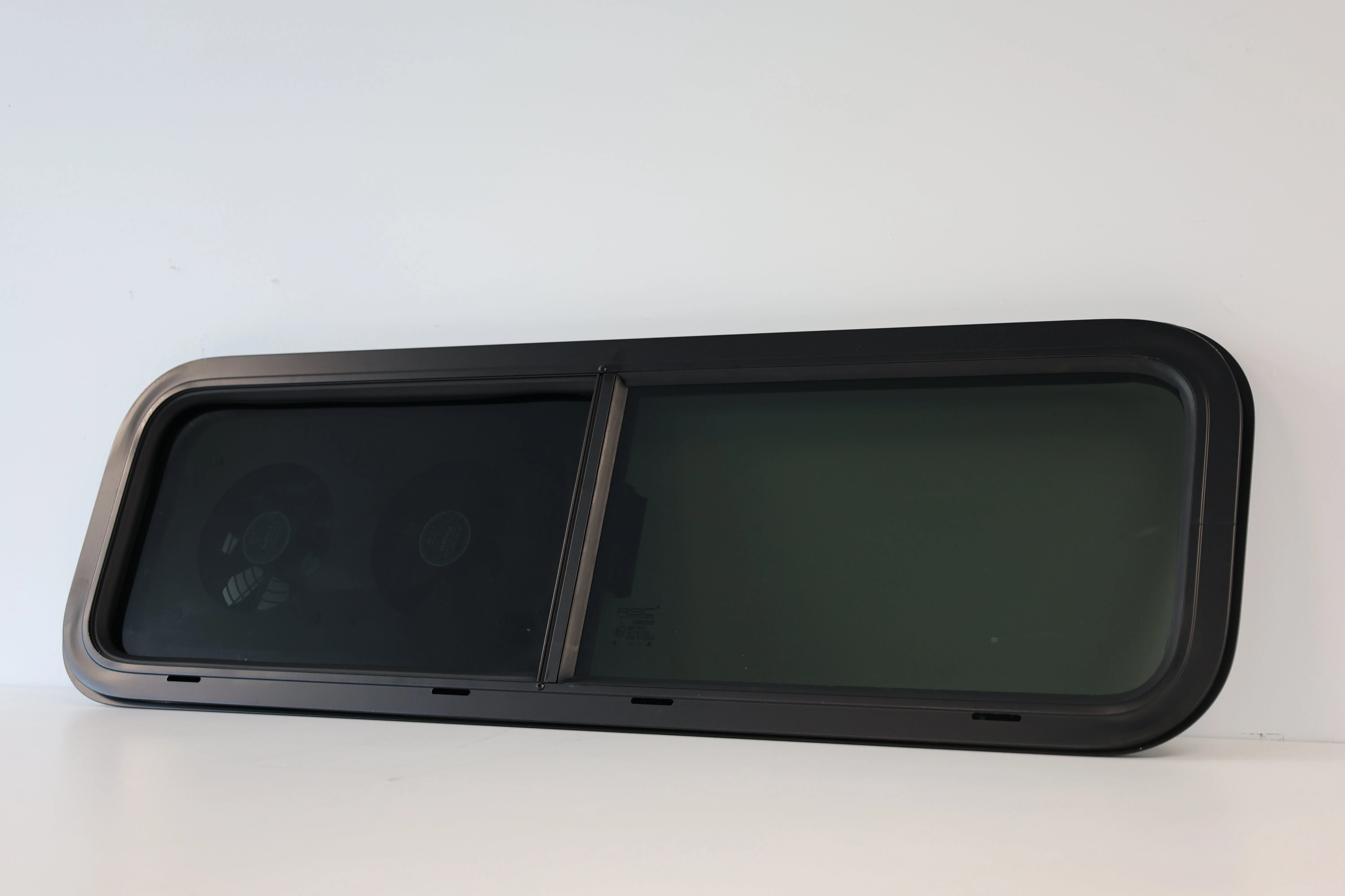 Tec Vanlife VW1033 Dual-Fan Half Slider Bunk Window - Image 4